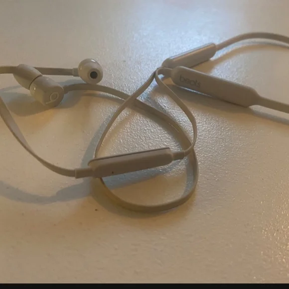BeatsX Wireless Earphones